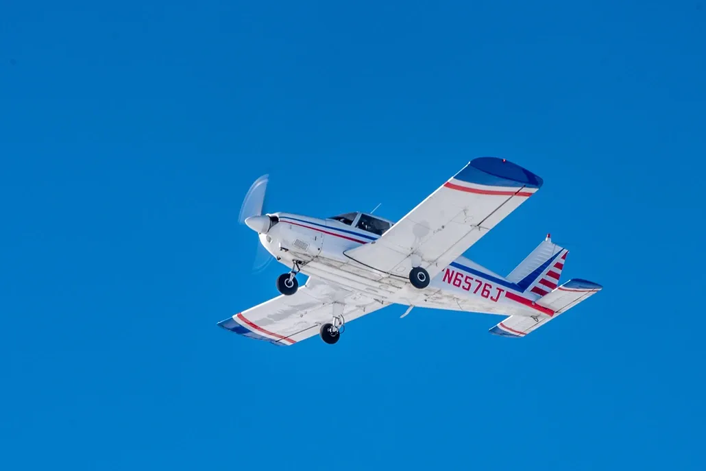 Cockpit view of Cherokee 180 N6576J