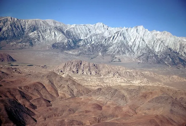 Sierra Nevada mountain ridges